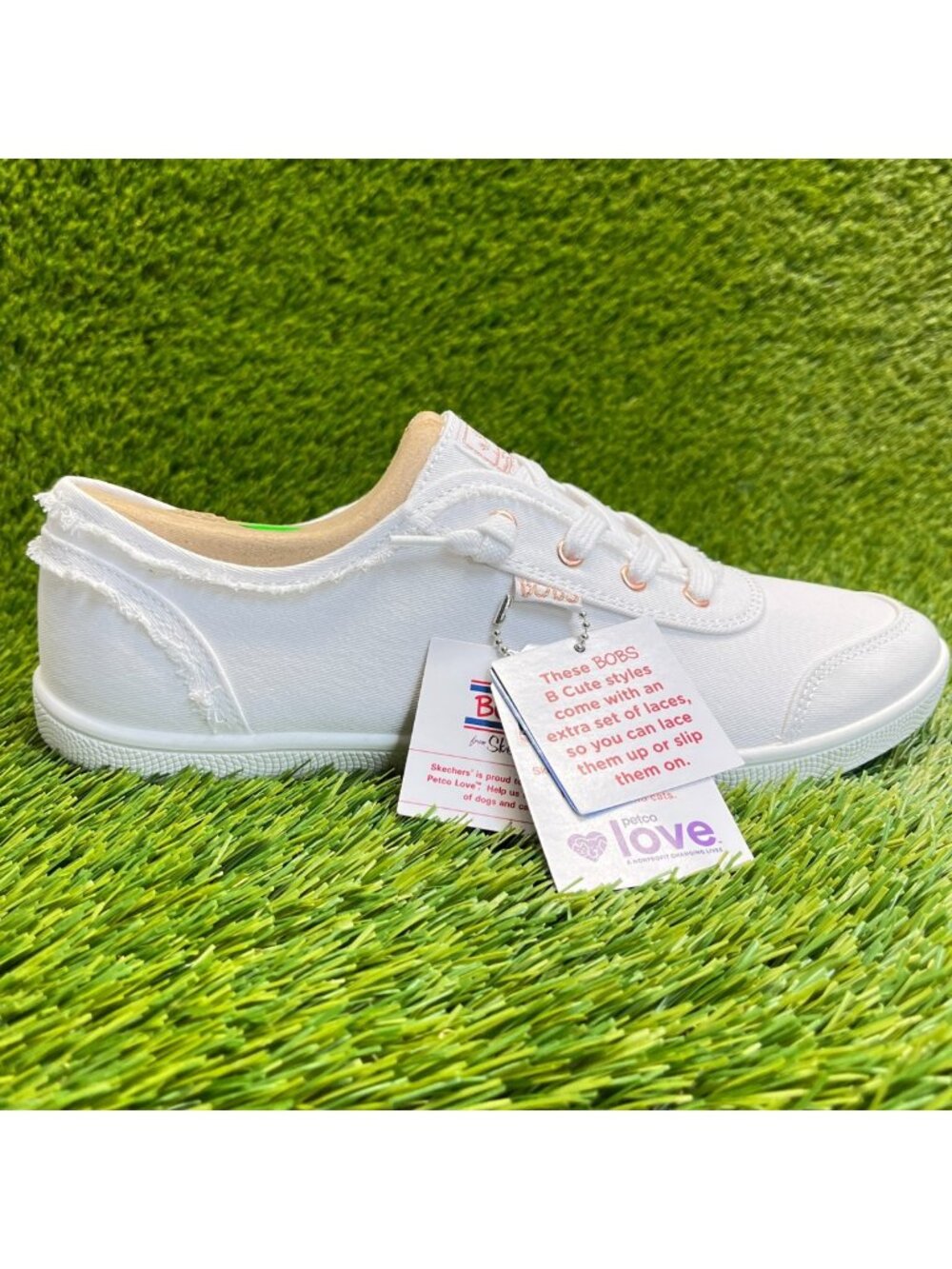 Skechers BOBS B Cute Womens Size 11 Triple White Casual Walking Slip On Shoes - Picture 1 of 10